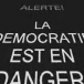 La démocratie vacille